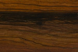 Madera de Cocobolo: Características, Usos y Mantenimiento