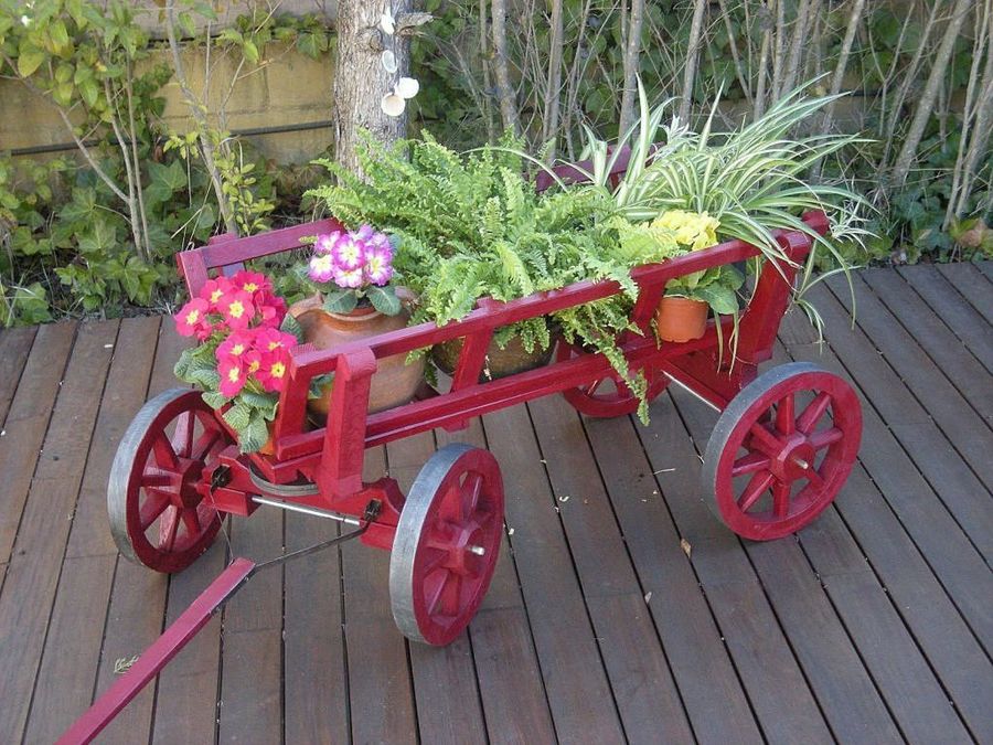 carretas de madera para jardín