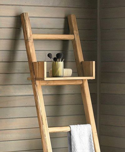 escaleras de madera para baño